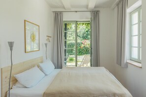 Free WiFi - Tower villa apartment with pergola at Mühlenberg (Werder (Havel))
