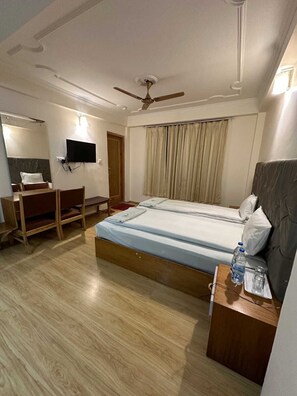 Deluxe Twin Room | Free WiFi - Hotel Dimbir Regency (Leh)