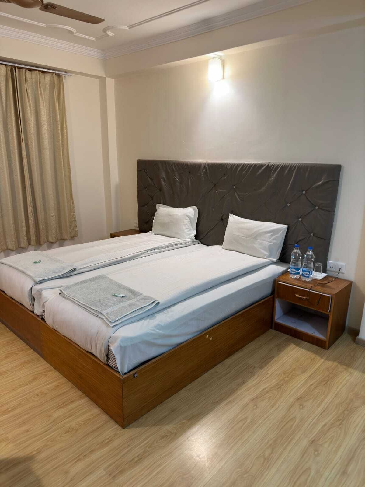 Deluxe Twin Room | Free WiFi