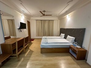Deluxe Twin Room | Free WiFi - Hotel Dimbir Regency (Leh)