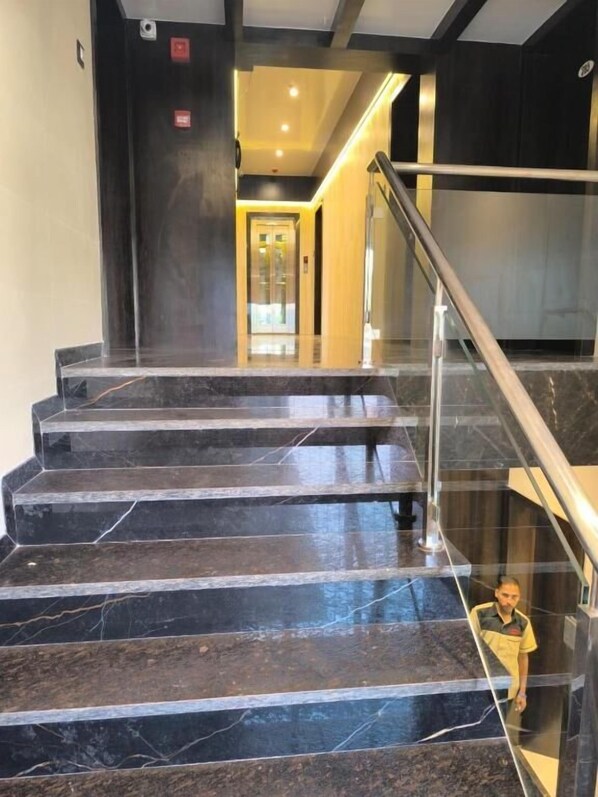 Deluxe Double Room, Balcony | Interior