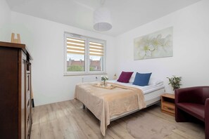 Room - Cozy Apartment with a Balcony | Near the Center of Gliwice (Gliwice)