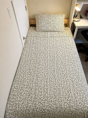 Room - Garden Suite (Vancouver)