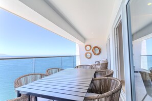 Outdoor dining - Beachfront 3BR Gem! 8 Pools, Rooftop & Gym 3BD Condo for rent in North Hotel Zon (Puerto Vallarta)