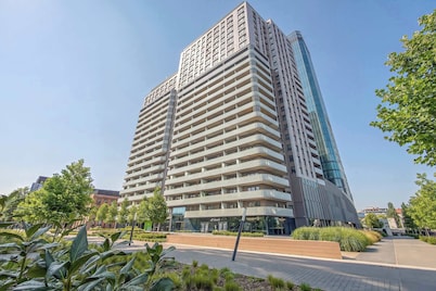 Elegant Apartment with a View of the Oder River | Workspace | Parking | Balcony