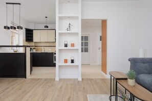 Interior - Modern Apartment in the Business Heart of Warsaw | Balcony and Parking (Warszawa)