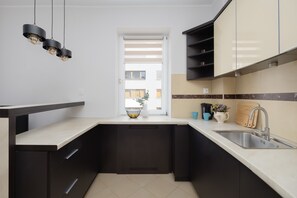 Interior - Modern Apartment in the Business Heart of Warsaw | Balcony and Parking (Warszawa)