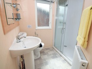 Towels - 2 bedroom accommodation in Moota (Moota)