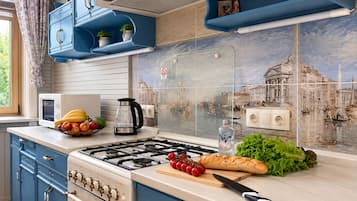 Comfort Apartment, Balcony, Park View | Private kitchen | Electric kettle, cleaning supplies, freezer