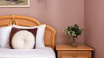 Comfort Apartment, Balcony, Park View | Blackout drapes, iron/ironing board, free WiFi