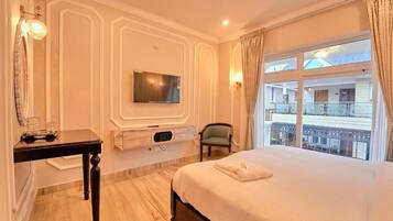 Deluxe Suite, City View | Free WiFi
