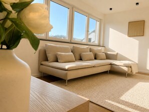 Living area - HerTri Premium air-conditioned vacation apartment (Minheim)