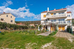 Exterior - Apartman Mary with AC in Center of the Town (Punat)