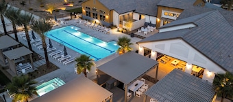 Entire Building | One 4BR + Two 2BRs | 22 Guests | Resort Pool | Summerwell