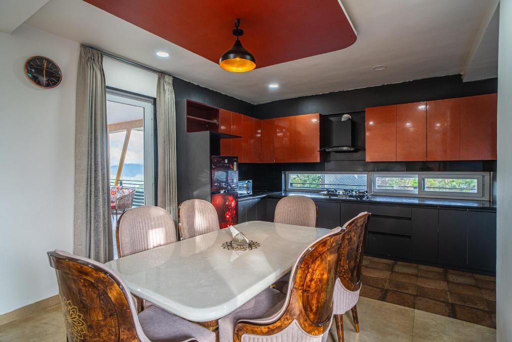 Premium Apartment | Dining