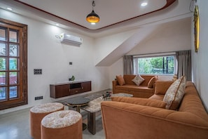 Premium Apartment | Living area - Alaya Stays Trios Top Apartment (Mukteshwar)