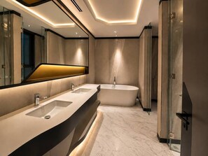 Hair dryer, towels, soap, toilet paper - 6BR Lamborghini Luxury Villa | Cinema, Spa & Pool (Dubai)