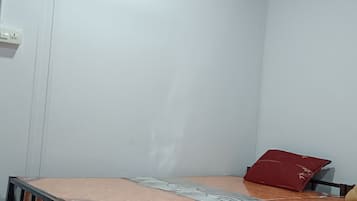 Basic Double Room, Balcony, Valley View | Interior