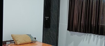 UNIVERSAL RESIDENCY CALICUT UNIVERSITY
