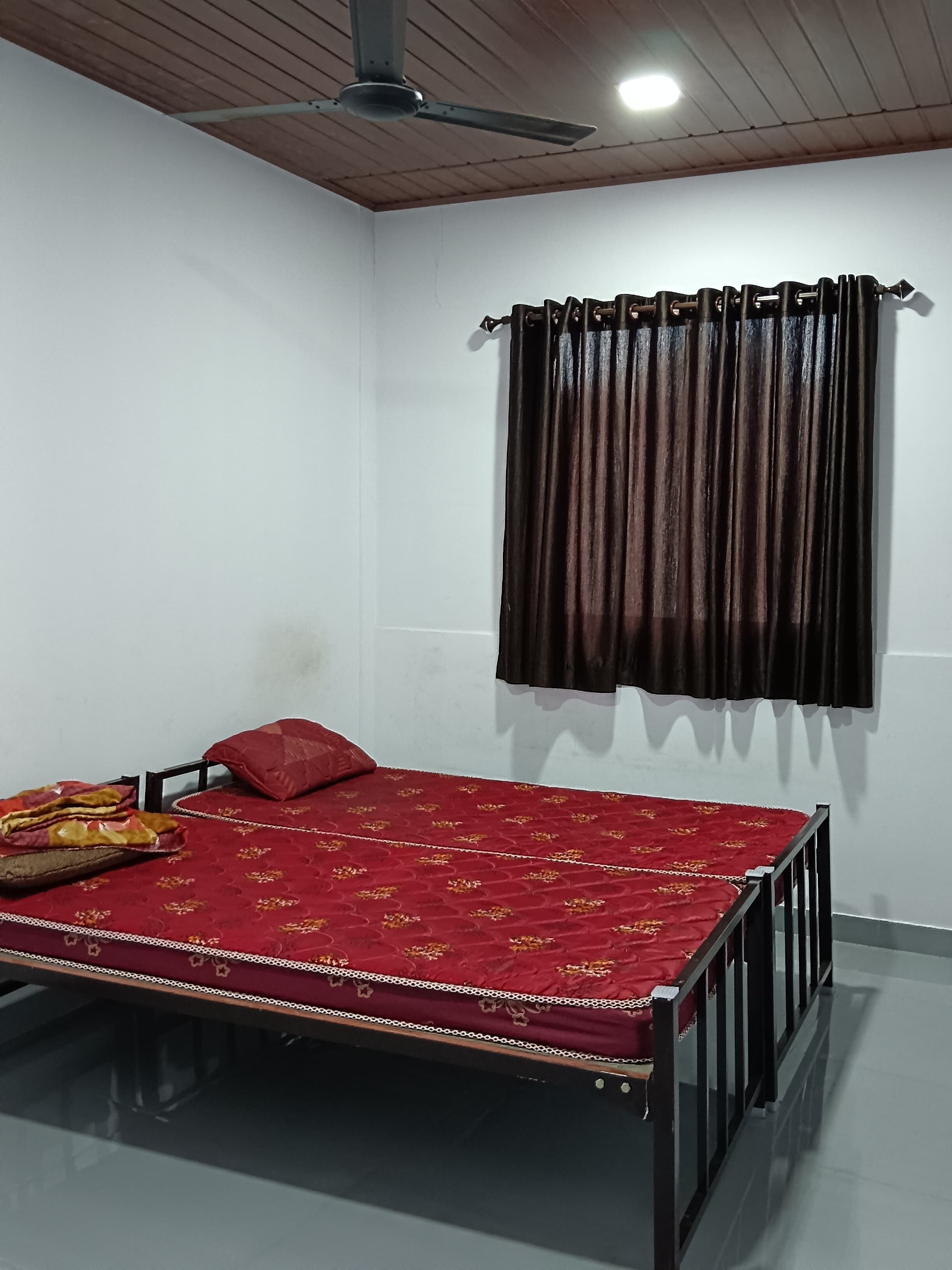 Basic-Doppelzimmer, Balkon, Talblick