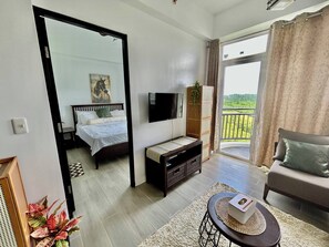 1 bedroom, iron/ironing board, Internet, bed sheets - Serene 1-Bedroom Apartment in Boracay with Pool Access (Boracay Island)