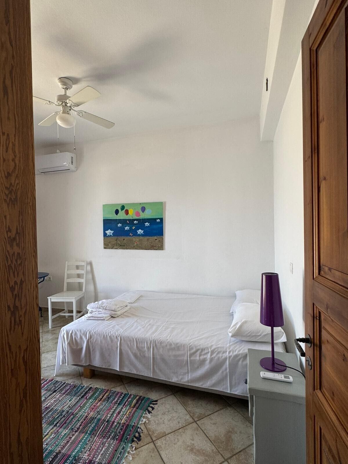 WiFi, bed sheets