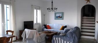 Casa de playa en la isla de Tinos con vistas al mar, Wi-Fi y aire acondicionado