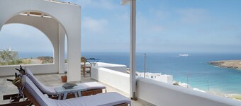 Beach House in Tinos Island – Sea View, Wi-Fi, Air Conditioning