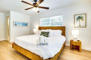 4 bedrooms, iron/ironing board, internet, bed sheets