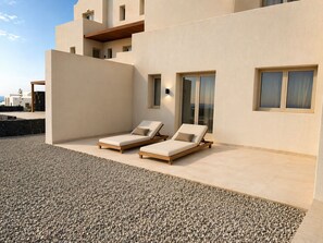 Terrace/patio - Vespera Private Luxury Suites (Santorini)