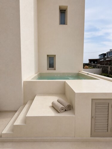 Vespera Private Luxury Suites