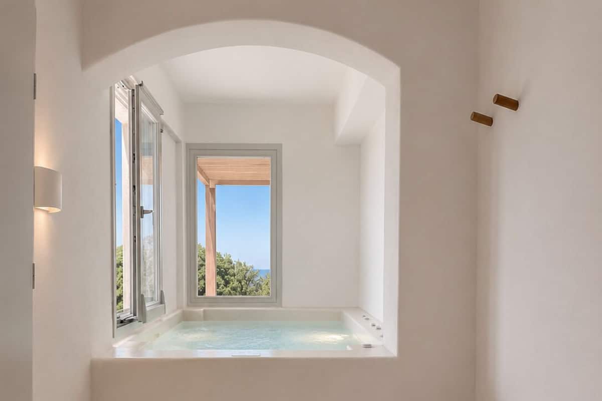 Executive Sea View Suite with Indoor Hot Tub | Jetted bathtub