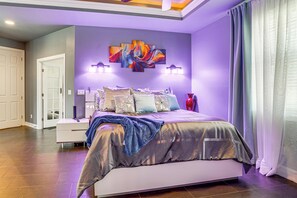 Iron/ironing board, Internet, bed sheets - Golf Oasis w/ Gym & Pool! 6 Mi to Matlacha Island (Cape Coral)