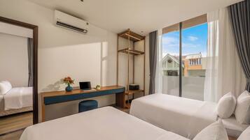 Family Studio, Connecting Rooms, City View | Private kitchen | Coffee/tea maker, mini-fridge, stovetop, electric kettle