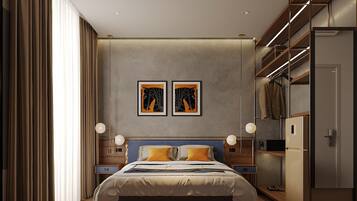 Superior Studio | In-room safe, desk, laptop workspace, blackout drapes