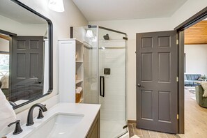 Hair dryer, towels