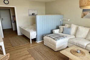 Room - Apt. 1 South - Sea view (Borkum)
