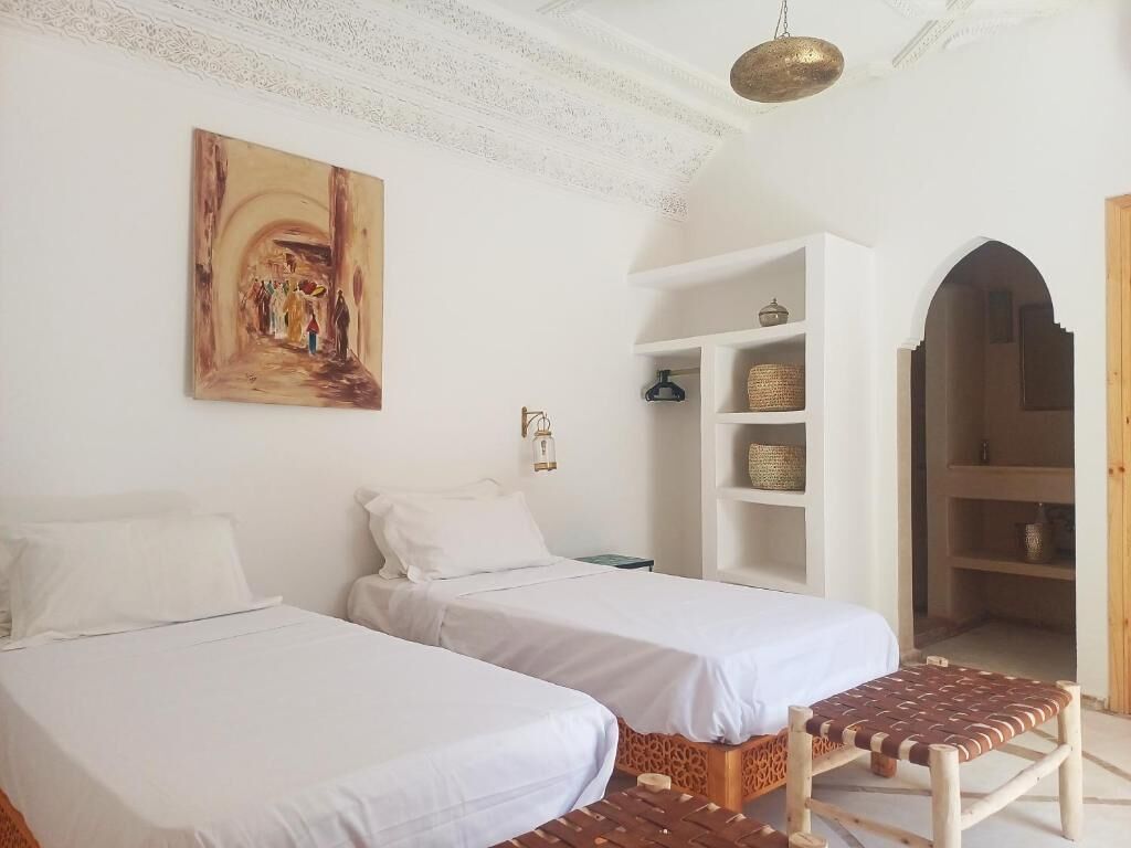 Standard Twin Room | Free WiFi