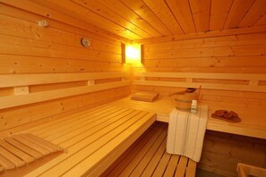 Sauna - Holiday apartment in Hinte with swimming pool (Hinte)