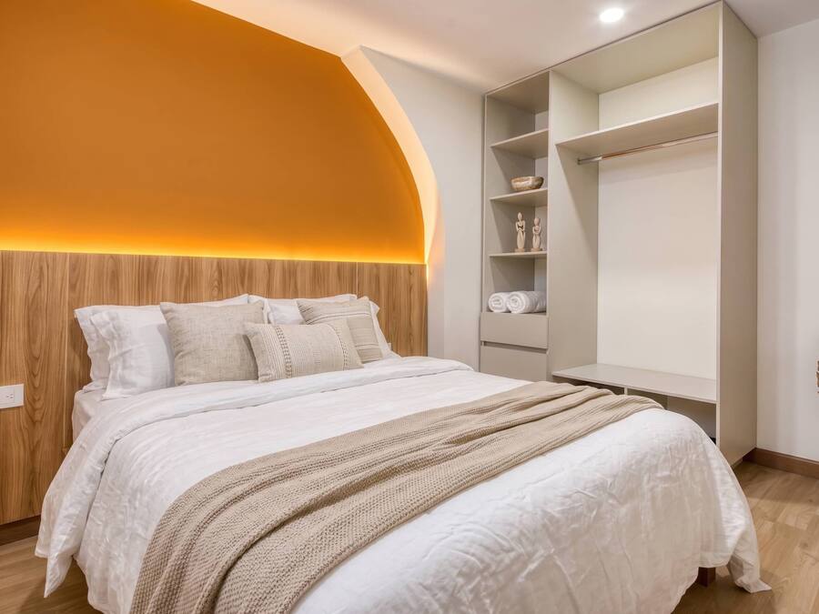 Caja de seguridad en la habitación y cortinas blackout