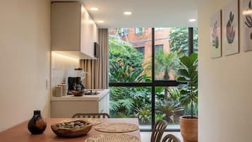 Estudio familiar, 2 habitaciones | Cocina privada