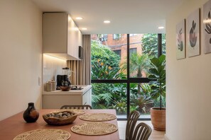 Family Studio, 2 Bedrooms | Private kitchen - Passiflora luxury suite (Cali)