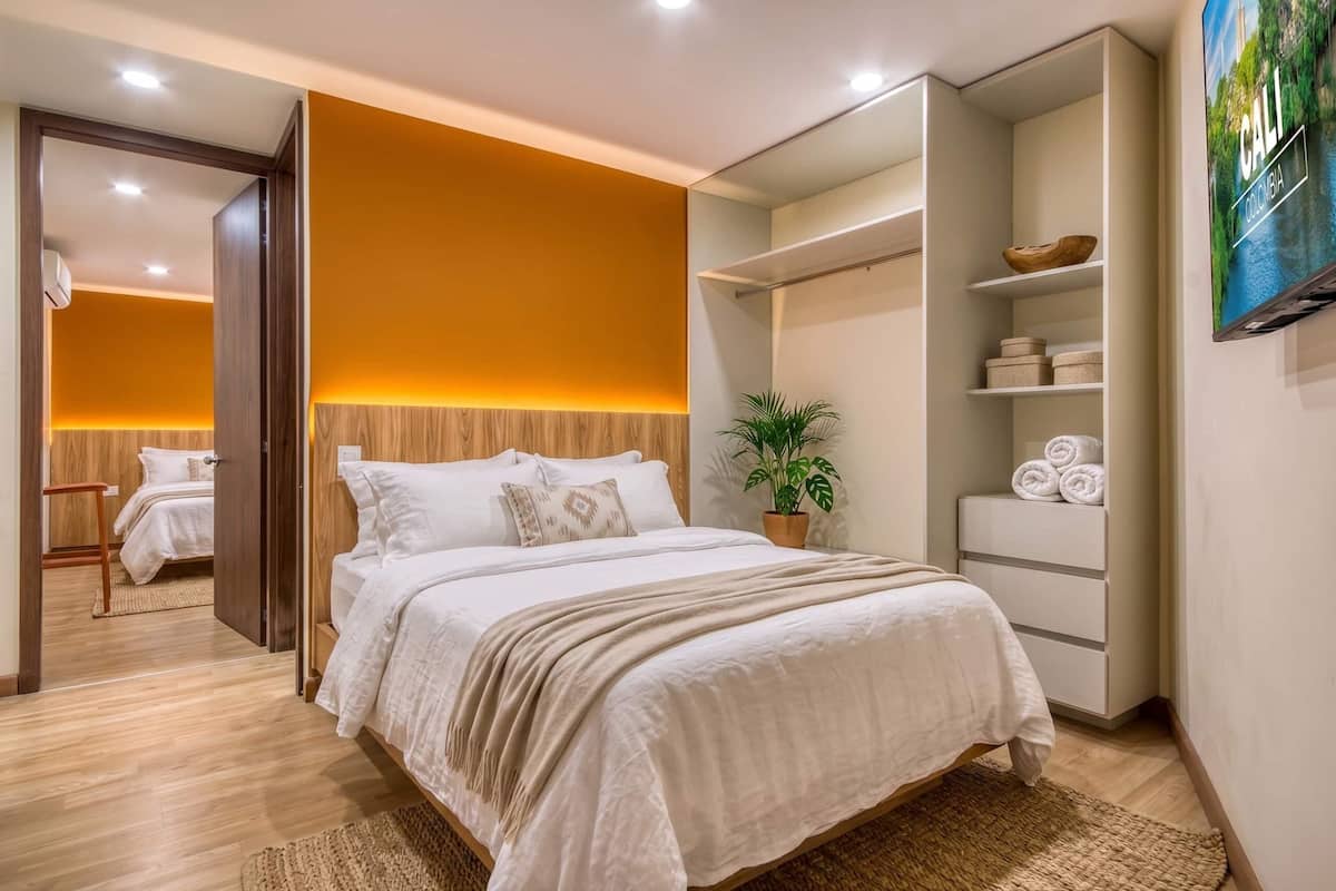 Departamento | Caja de seguridad en la habitación y cortinas blackout