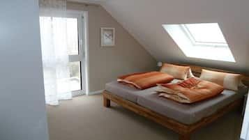 1 slaapkamer, een strijkplank/strijkijzer, gratis wifi, beddengoed