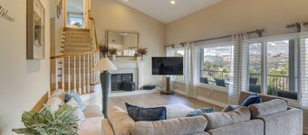 Amazing Mtn & City Views! Simi Valley Hideaway