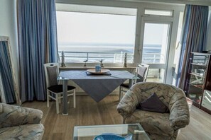 Dining - 90 - Lake - House Lake View (Borkum)