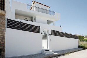 Exterior - Aura Airport Suite, Bill & John Villas (Spata - Artemida)