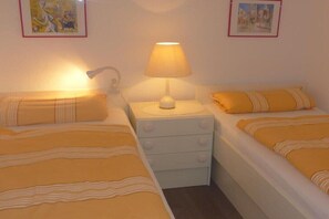 Room - Holiday apartment with 1 bedroom (Borkum)