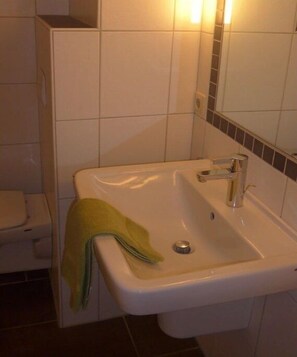 Bathroom - Holiday apartment with 1 bedroom (Borkum)