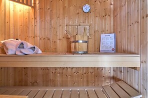 Sauna - Feriendorf Südstrand - Sun, beach & sauna - Lütt Strandhuus Pelzerhaken with (Neustadt in Holstein)